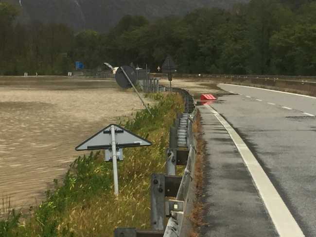 16857B23 2529 40E3 B94E A7388AB7A167