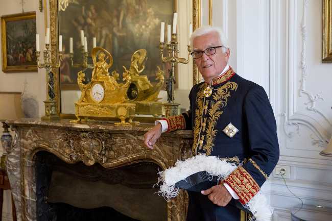 Uniforme diplomatica contemporanea 2