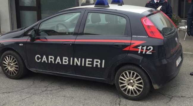 carabinieri auto
