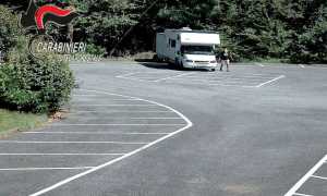 carabinieri camper parcheggio