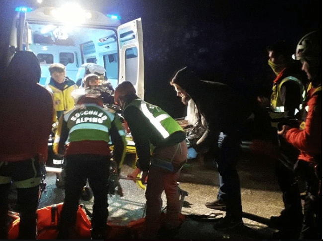 soccorso notte ambulanza barella