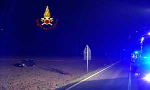 vigili del fuoco incidente notte campo