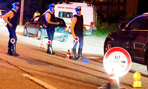 polizia posto blocco