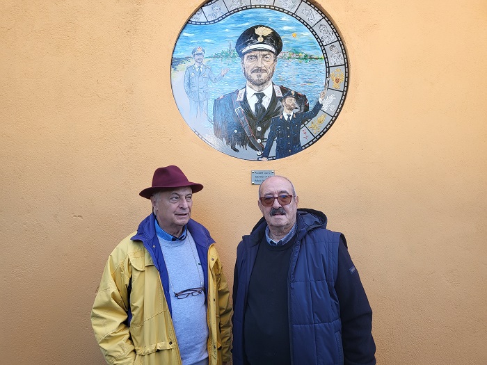 Il sindaco di Mezzana visita il paese dipinto di Legro
