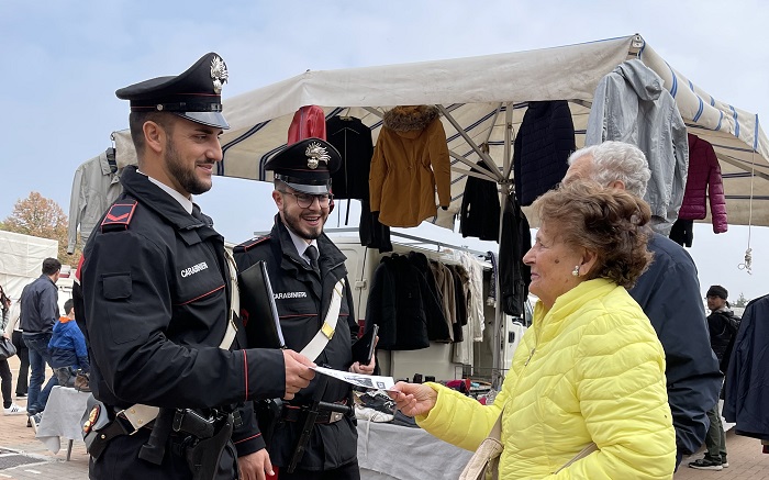 A Graglia i carabinieri incontrano gli anziani per tutelarli dalle truffe