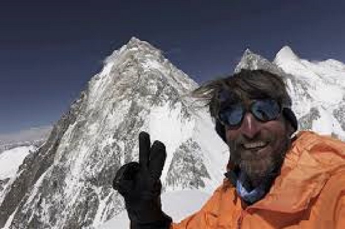 Valanga travolge Cala Cimenti e un amico, nel 2019 salvò un medico biellese