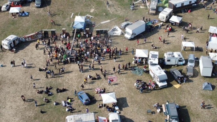 Concluso il rave party: oltre 1000 persone identificate