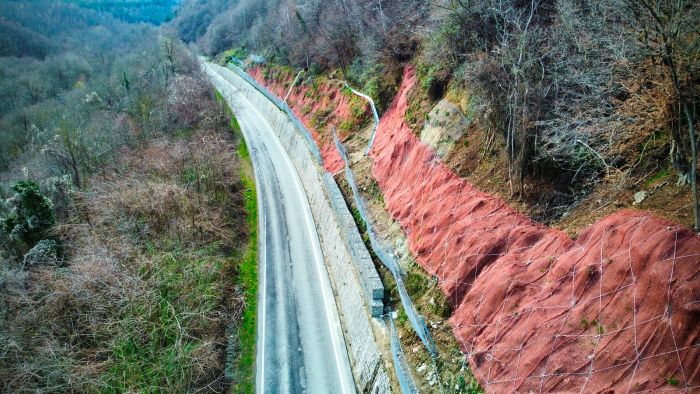 Ha riaperto la strada della Serra