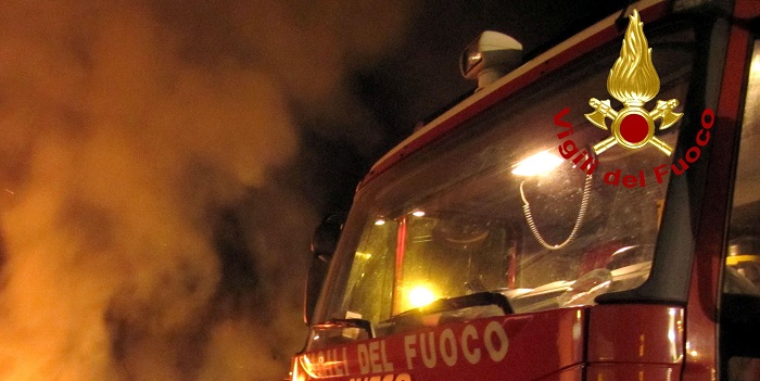 Incendio nella notte in un garage a Trivero