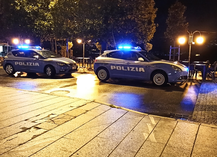 Spacciatore arrestato: nascondeva la droga nei cassetti di casa