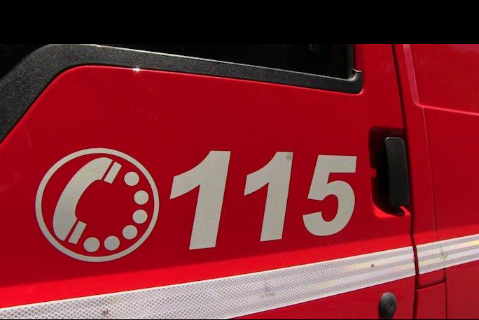 Auto distrutta dalle fiamme a Biella