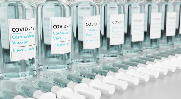 Vaccini: quarta dose per i turisti over 60 in Piemonte 