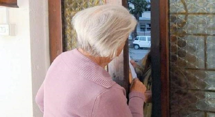 Novantenne biellese fa fuggire il truffatore